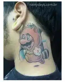 Tatuagem do Mario pescoço