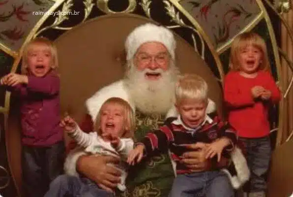 Fotos de crianças apavoradas com Papai Noel