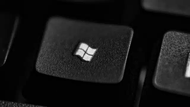Reposicionar janelas de programas do Windows automaticamente