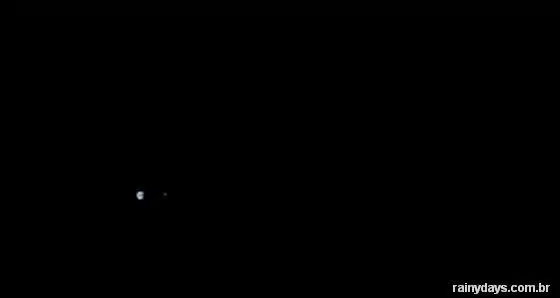 Vídeo da Lua Orbitando a Terra feito pela Nave Juno